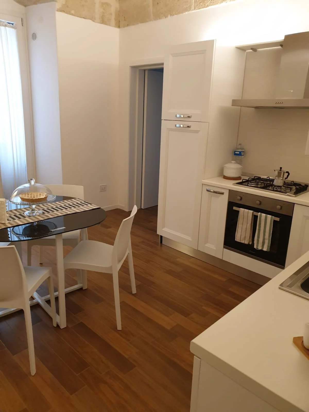 Cucina e dettagli in pietra